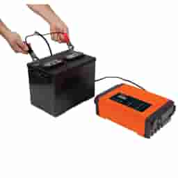 Black + Decker 3 Speed Automatic Battery Charger